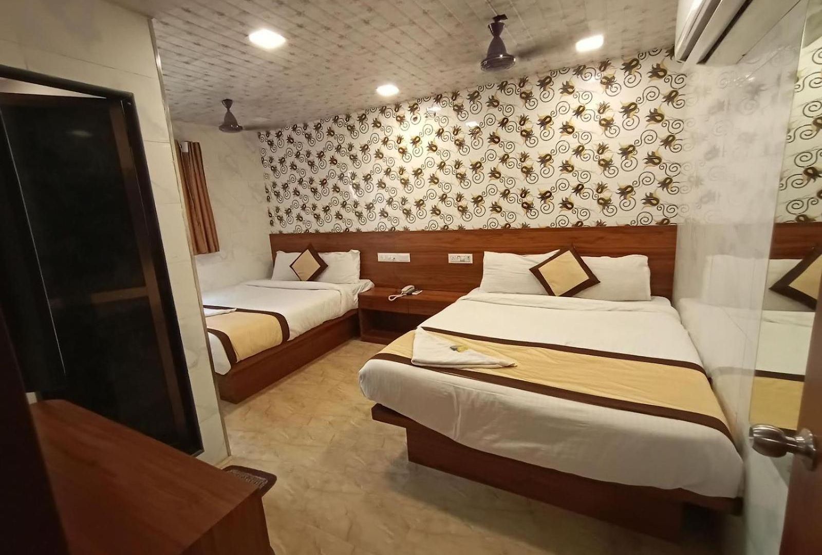 Hotel T-junction Residency Bkc Mumbai