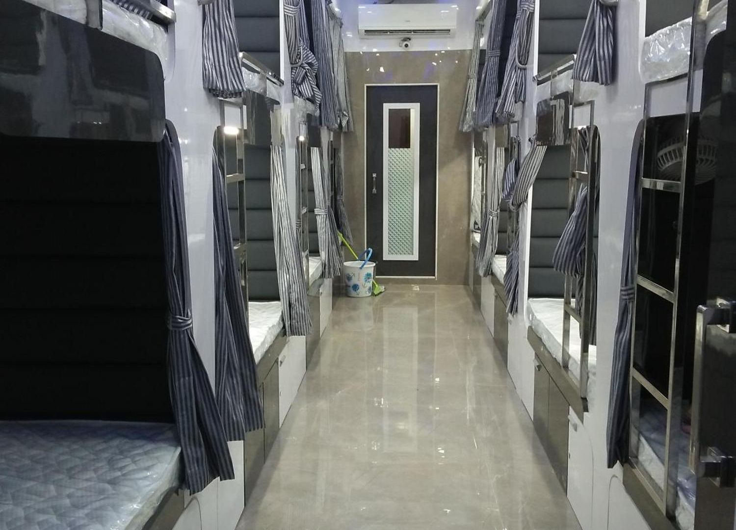O C E A N T-2 Capsule hotel Mumbai