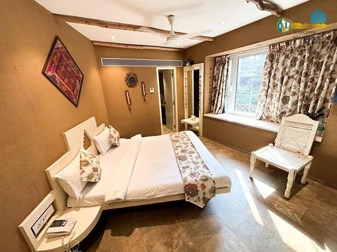 Corporate - Near Airport Apartment