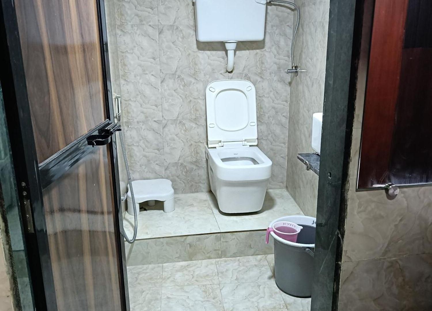 Asra For Male And Female Hotel