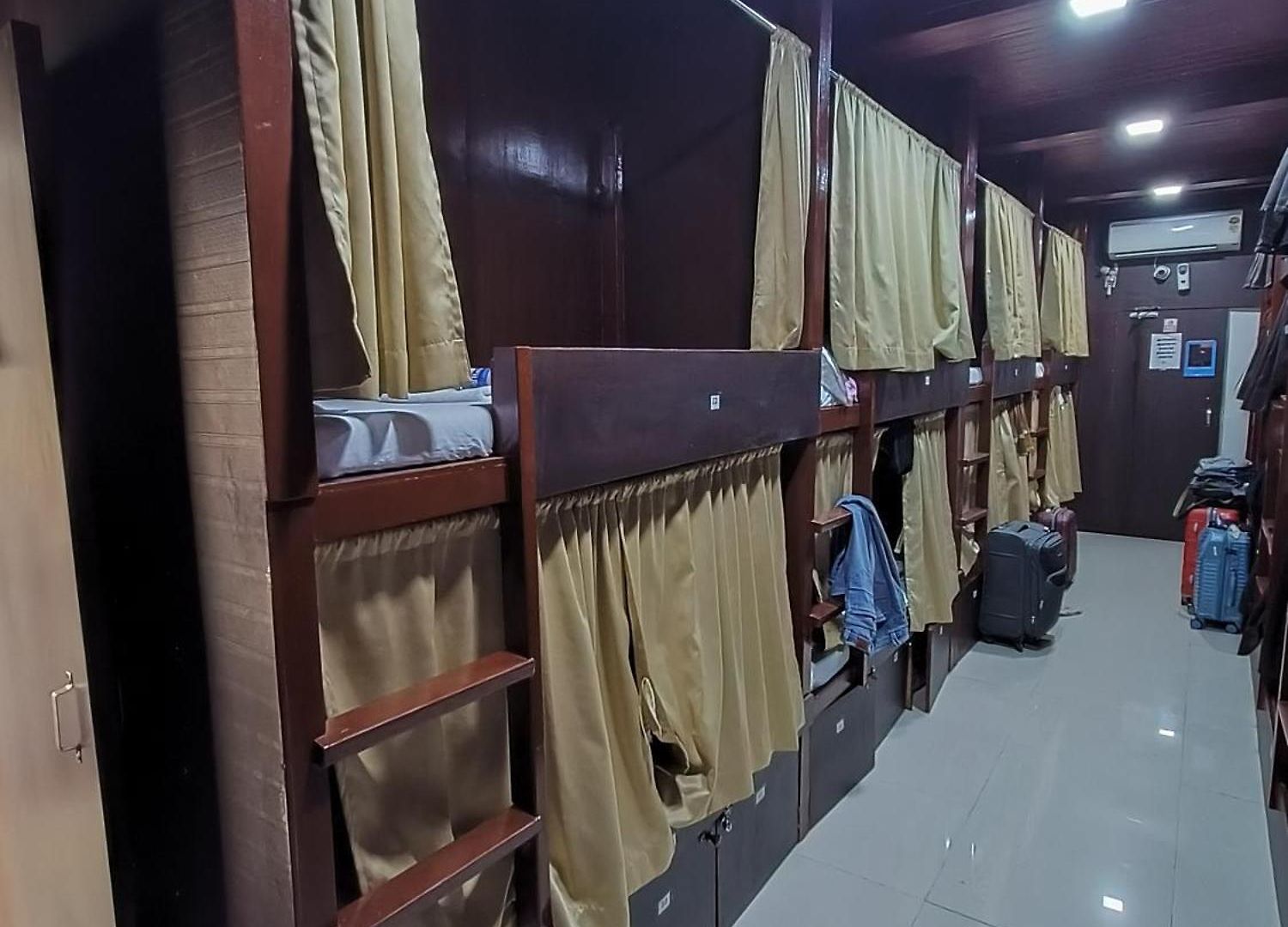 Asra For Male And Female Hotel *
