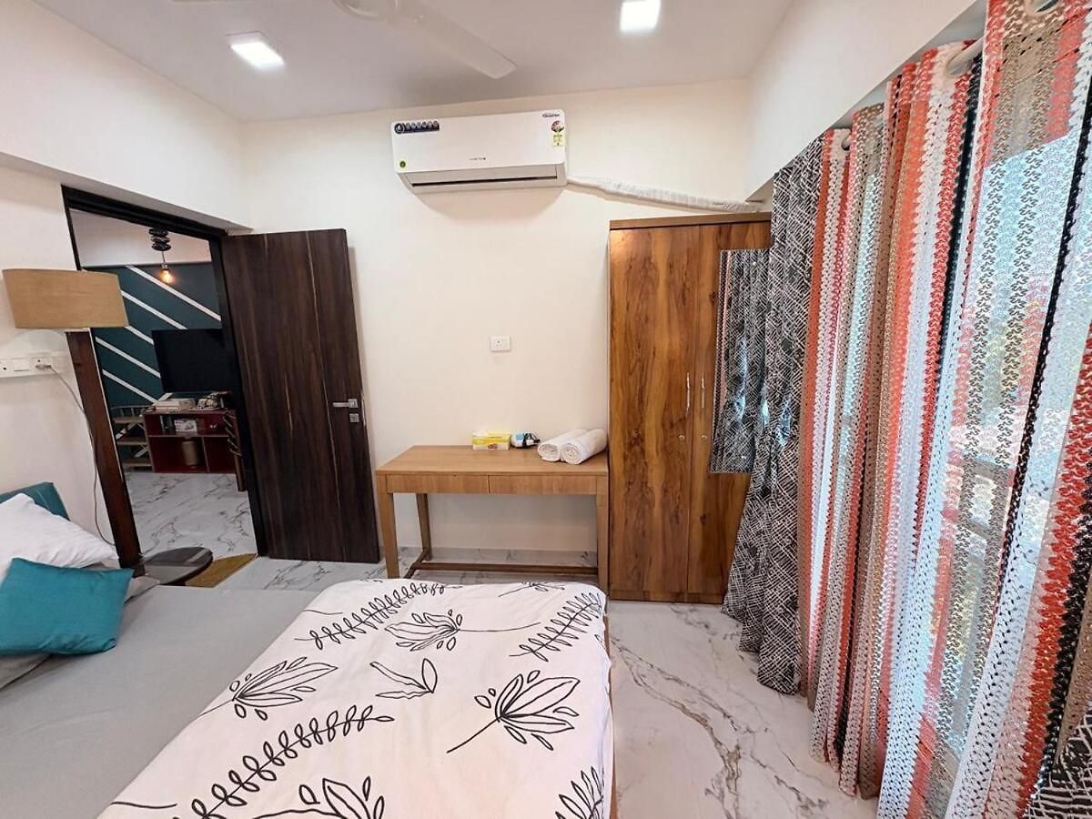 Stunning 1bhk With View View, Bandra West 601 Apartment *