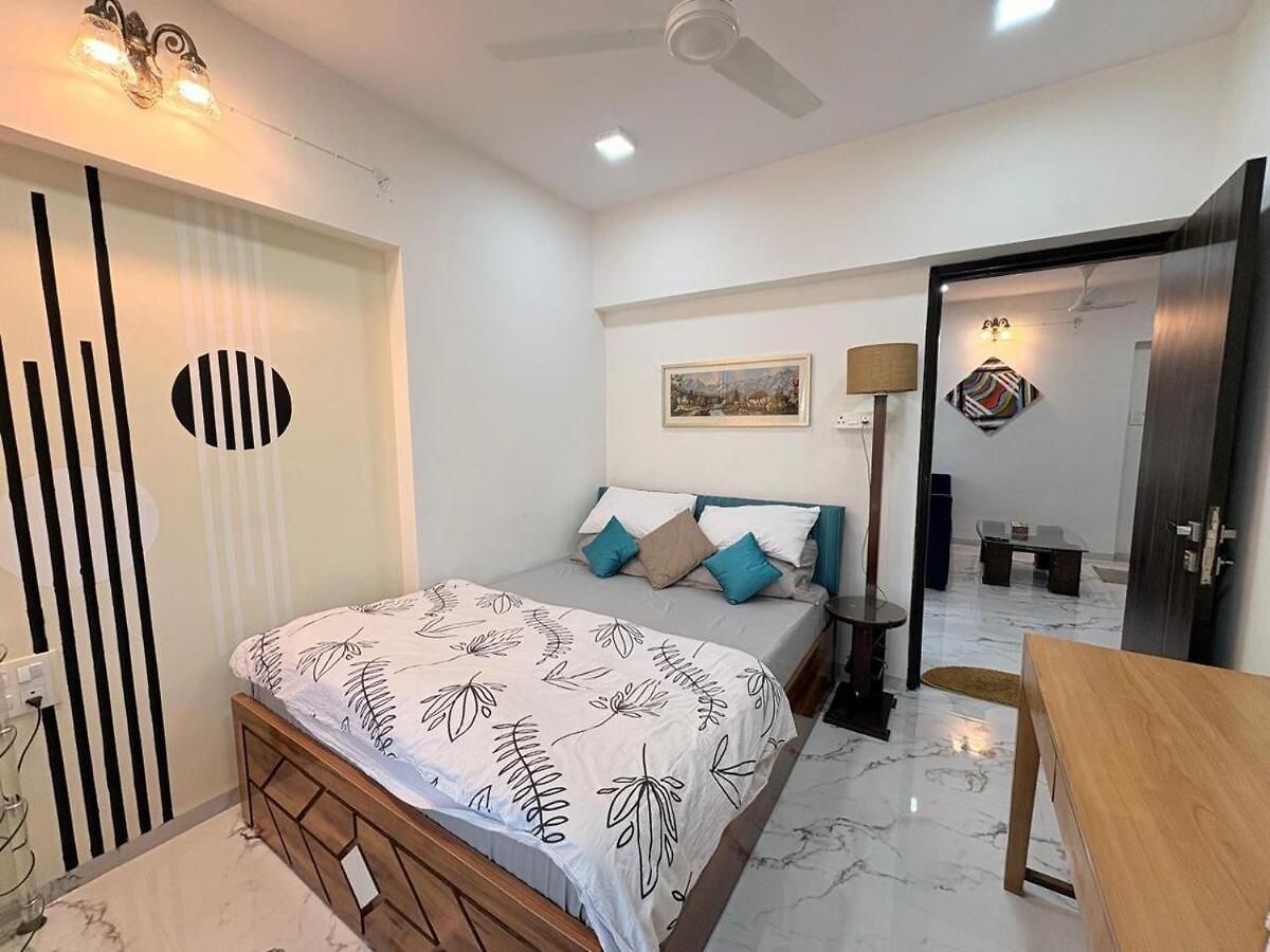 Stunning 1bhk With View View, Bandra West 601 Apartment *