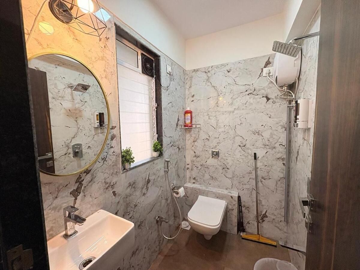 Apartment Stunning 1bhk With View View, Bandra West 601
