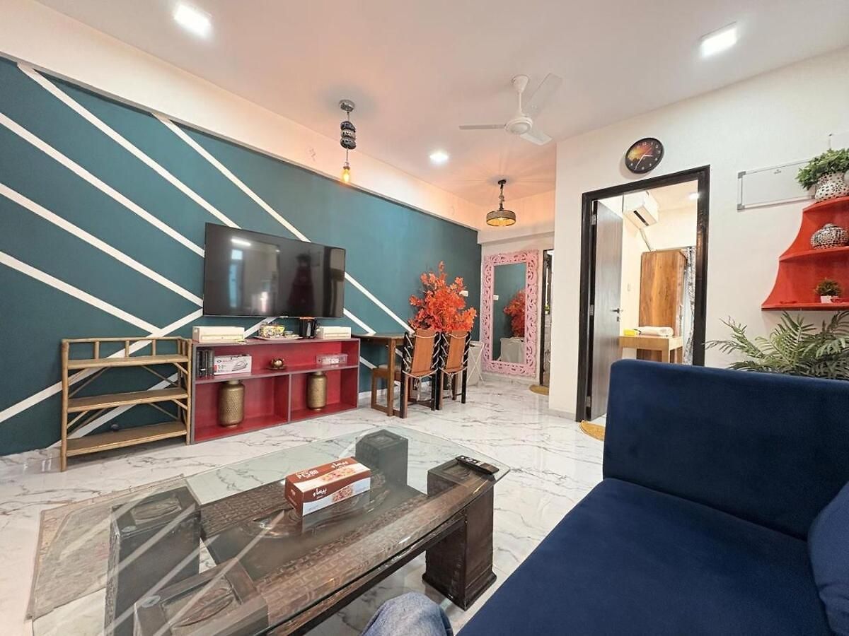 Apartment Stunning 1bhk With View View, Bandra West 601 *