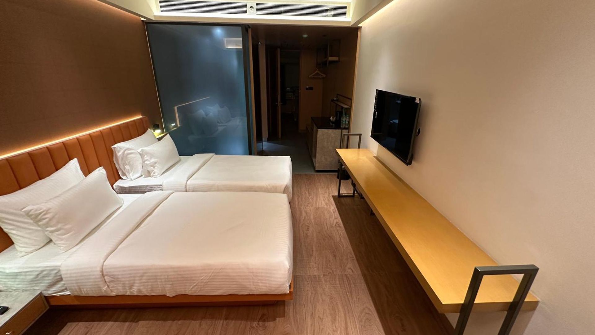 37th Crescent Navi Hotel Mumbai