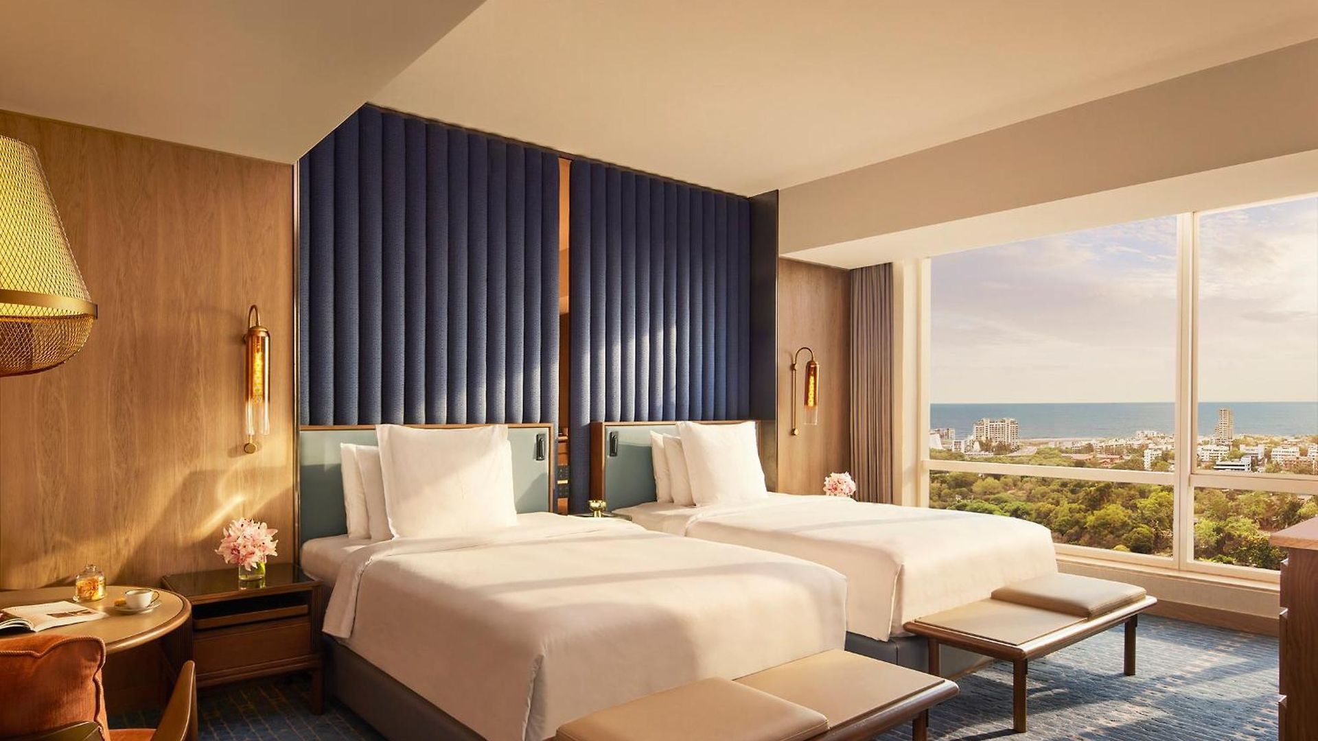 Four Seasons Hotel 5*