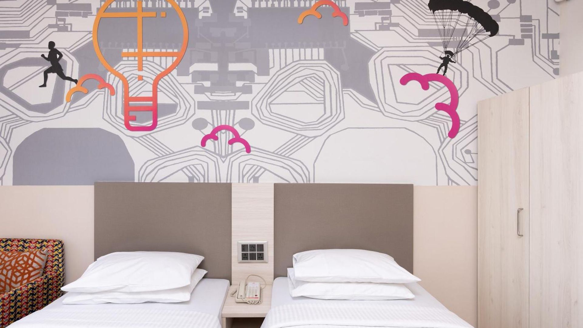 Hotel Mumbai, Andheri 4*