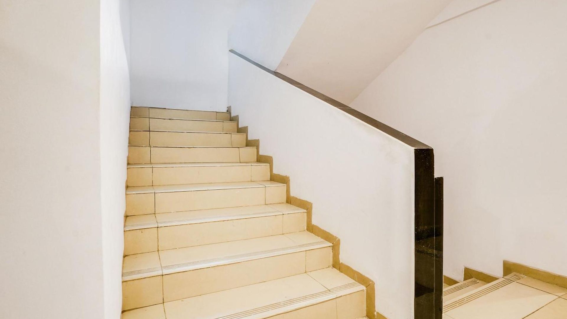 Townhouse Marol Near Airport 4* Mumbai