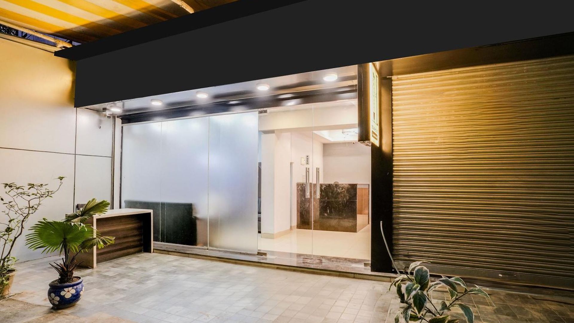 Hotel Townhouse Marol Near Airport 4*