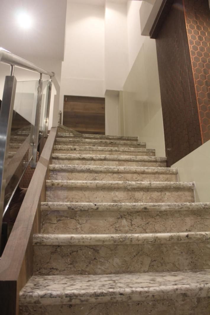 Metro Hotel Mumbai