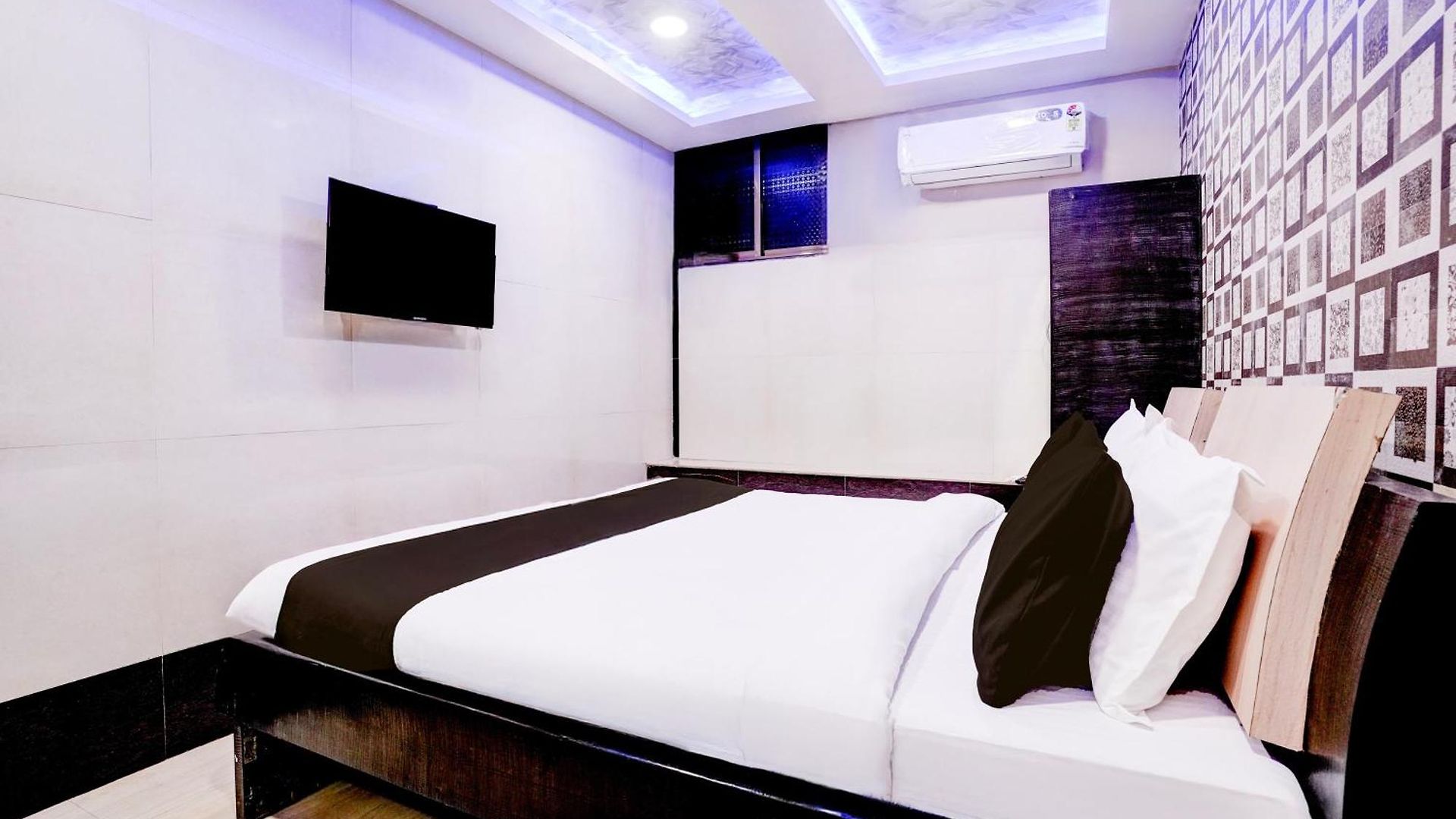 O Sunrise Executive Hotel 2*