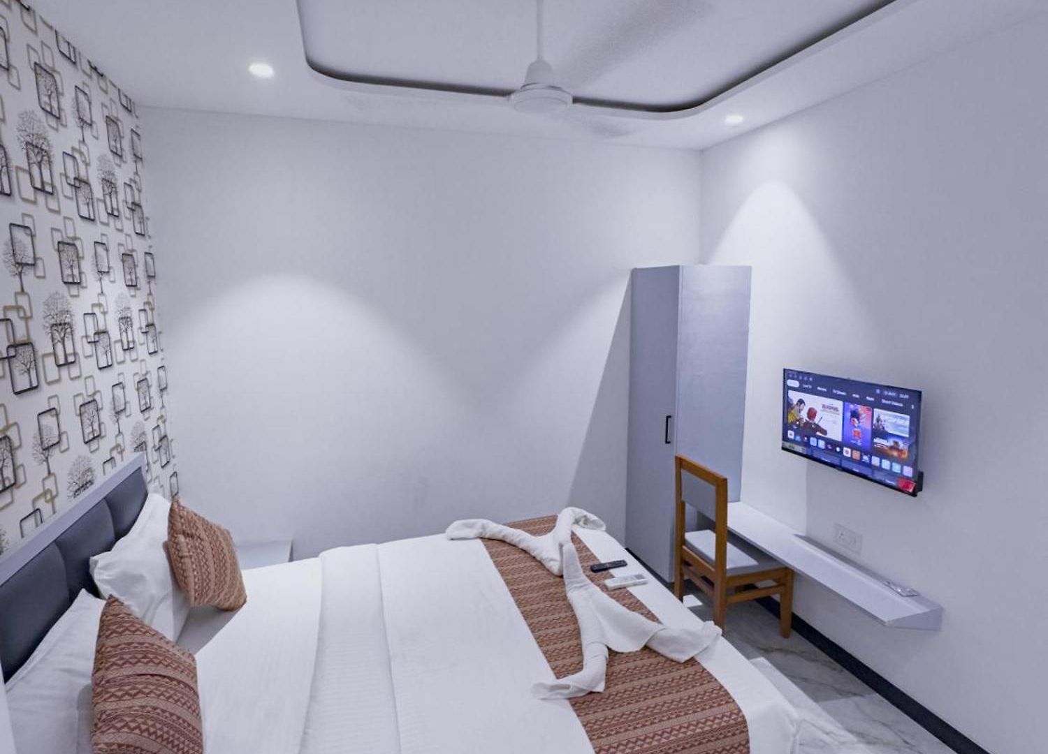 Flora Bed & Breakfast Mumbai