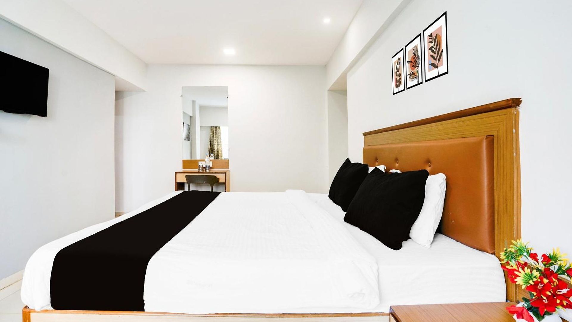 Hotel Townhouse Marol Near Airport