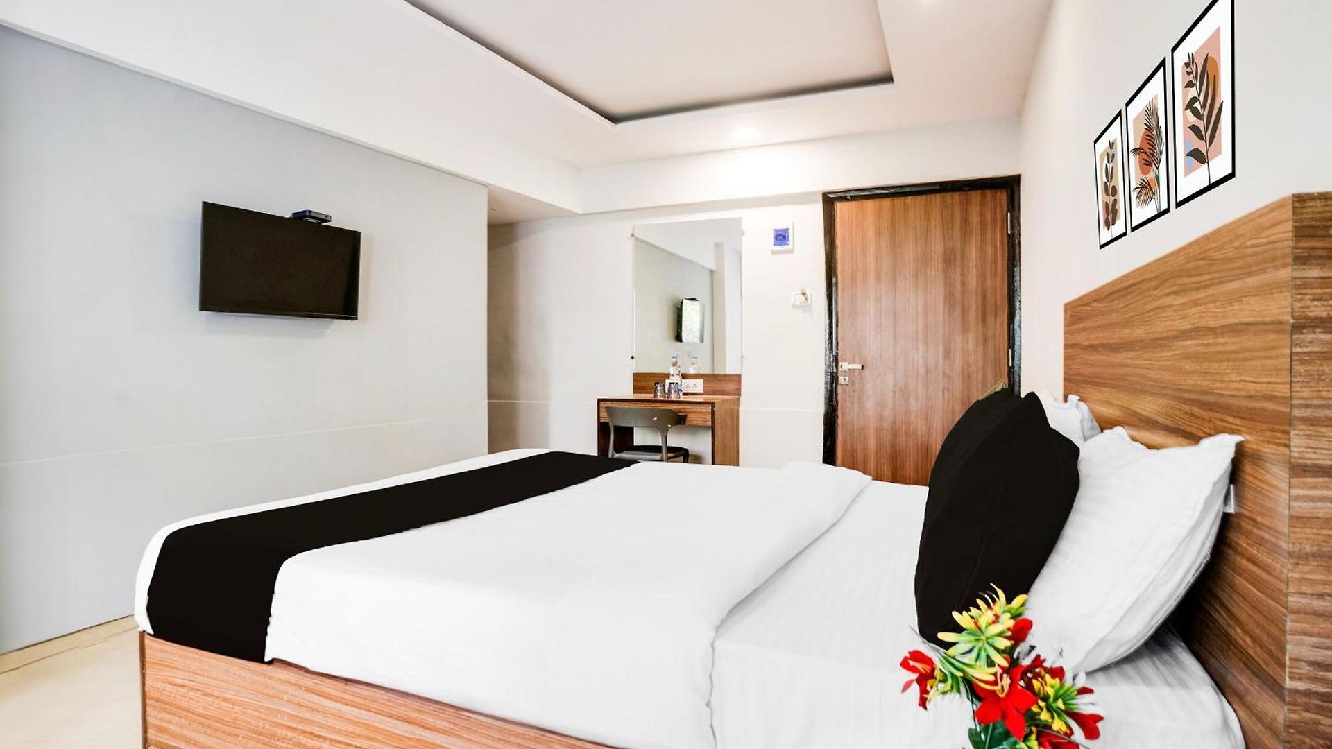 Hotel Townhouse Marol Near Airport 4*