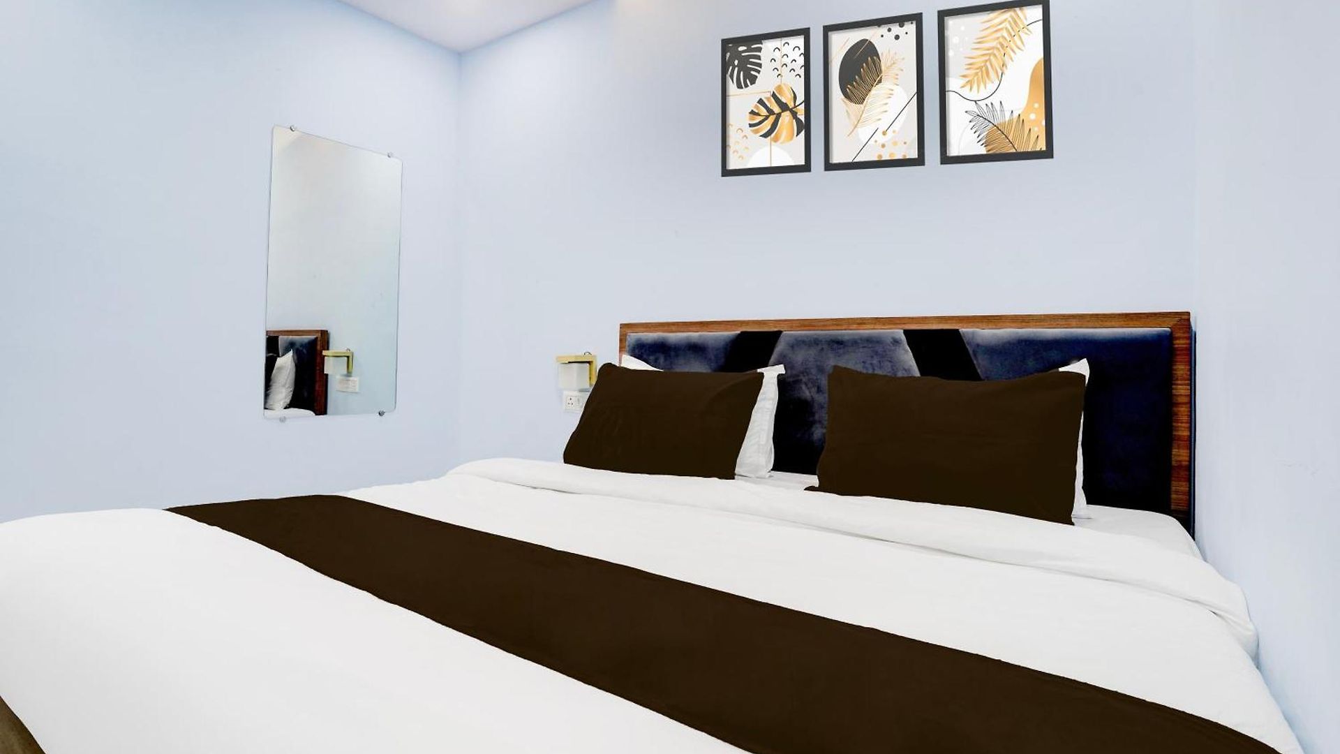 O Ashyana & Hotel *