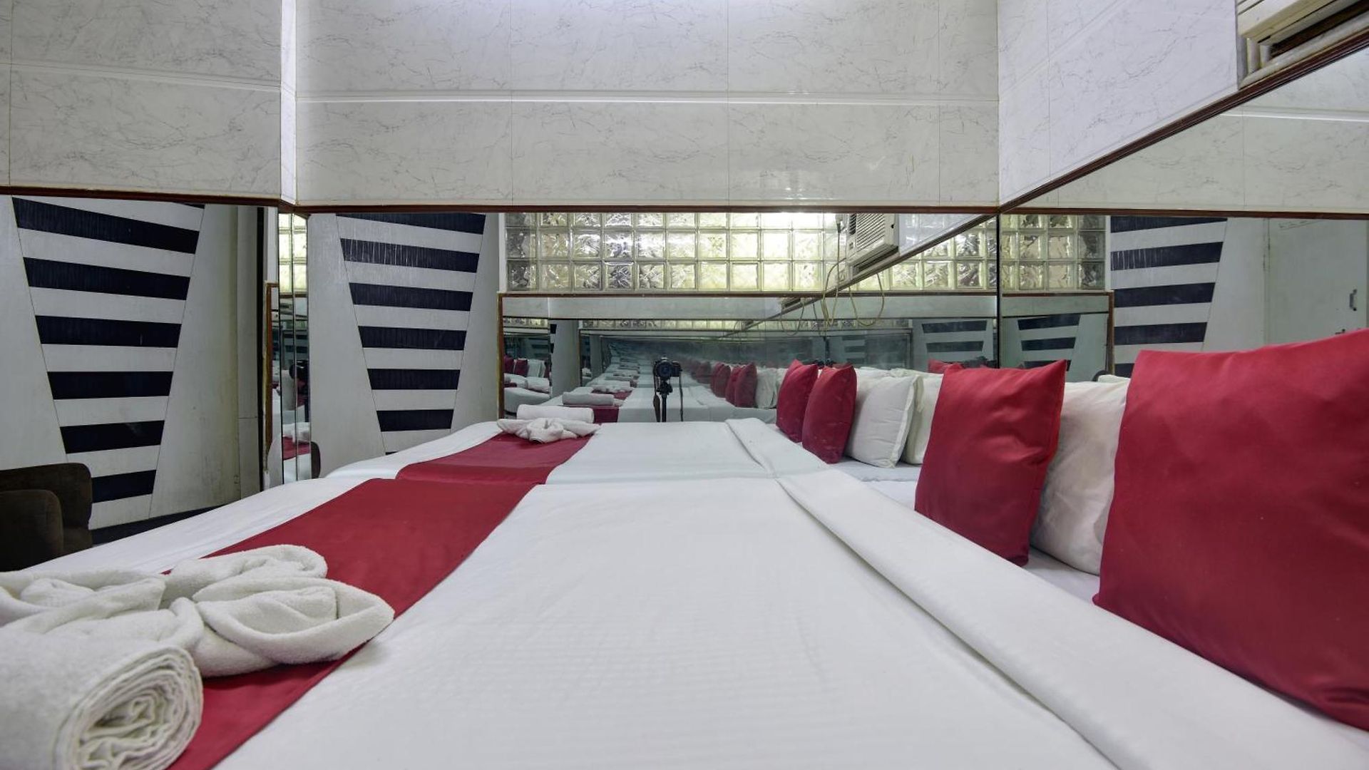 Sun Hotel *