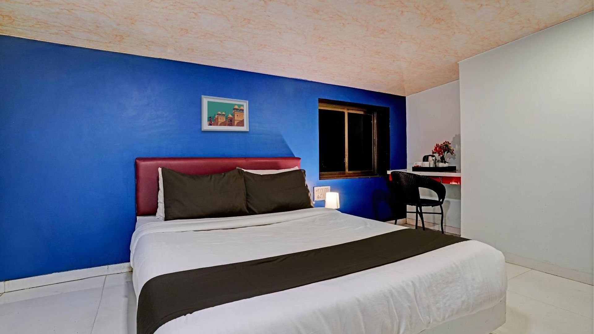 O Blue Sea Hotel Mumbai