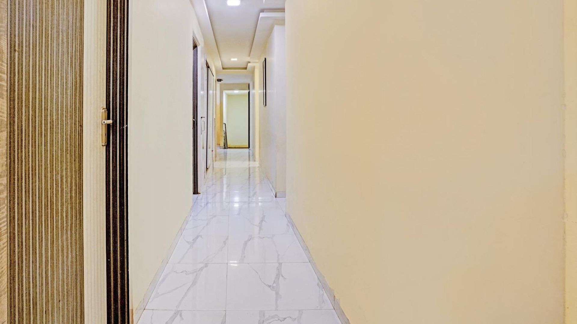 Hotel O Blue Sea Mumbai