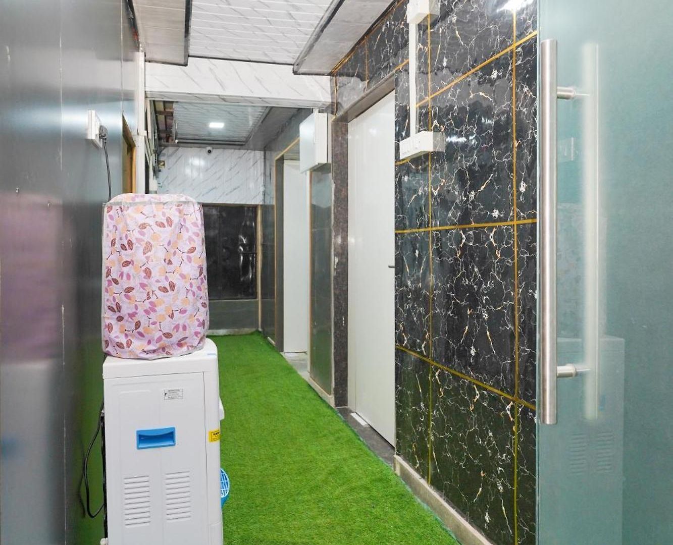 Hostel Zest 1054-andheri West Mumbai