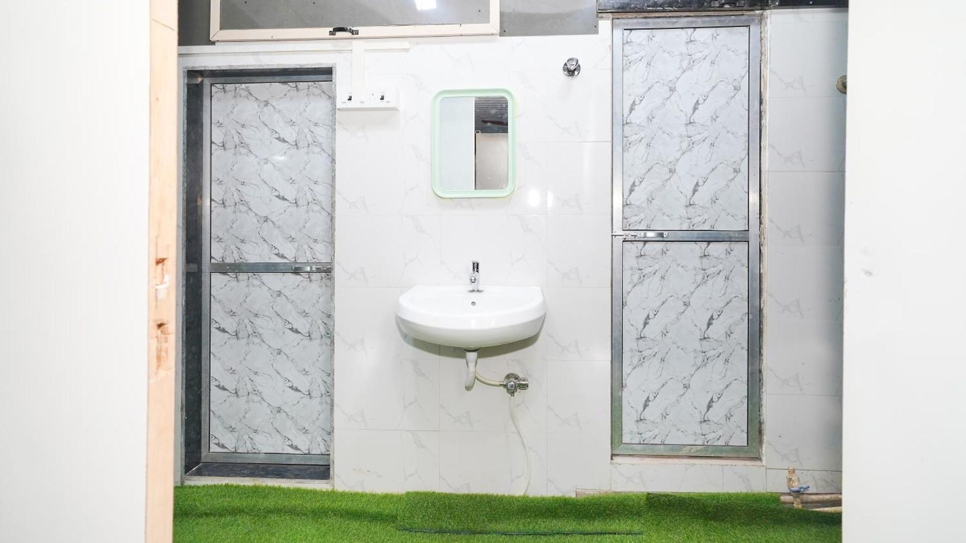 Hostel Zest 1054-andheri West Mumbai