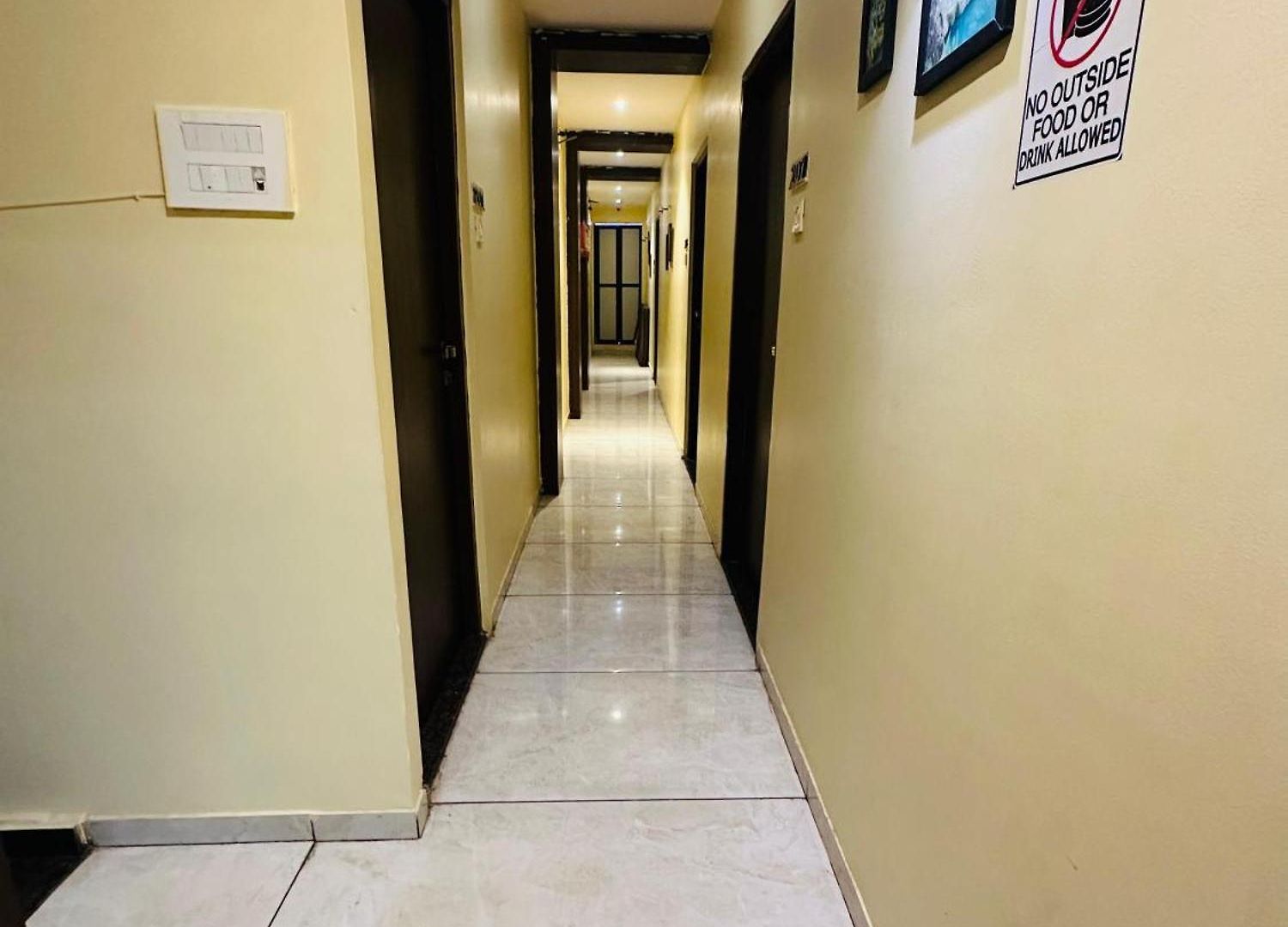 Emerald 3* Mumbai