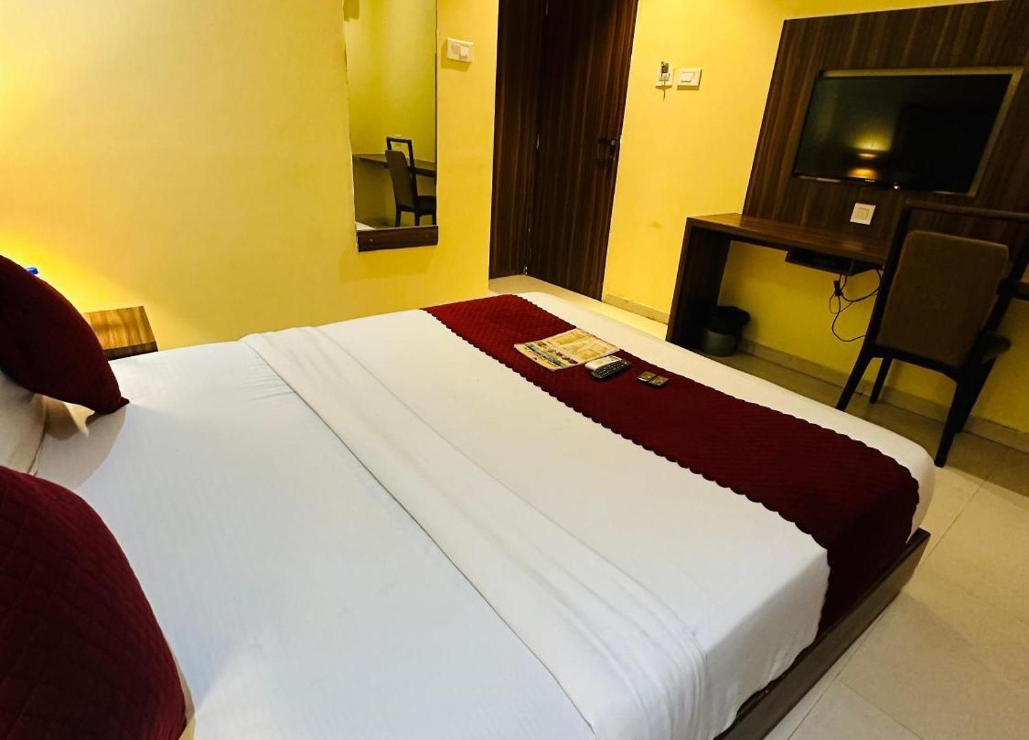 Hotel Emerald