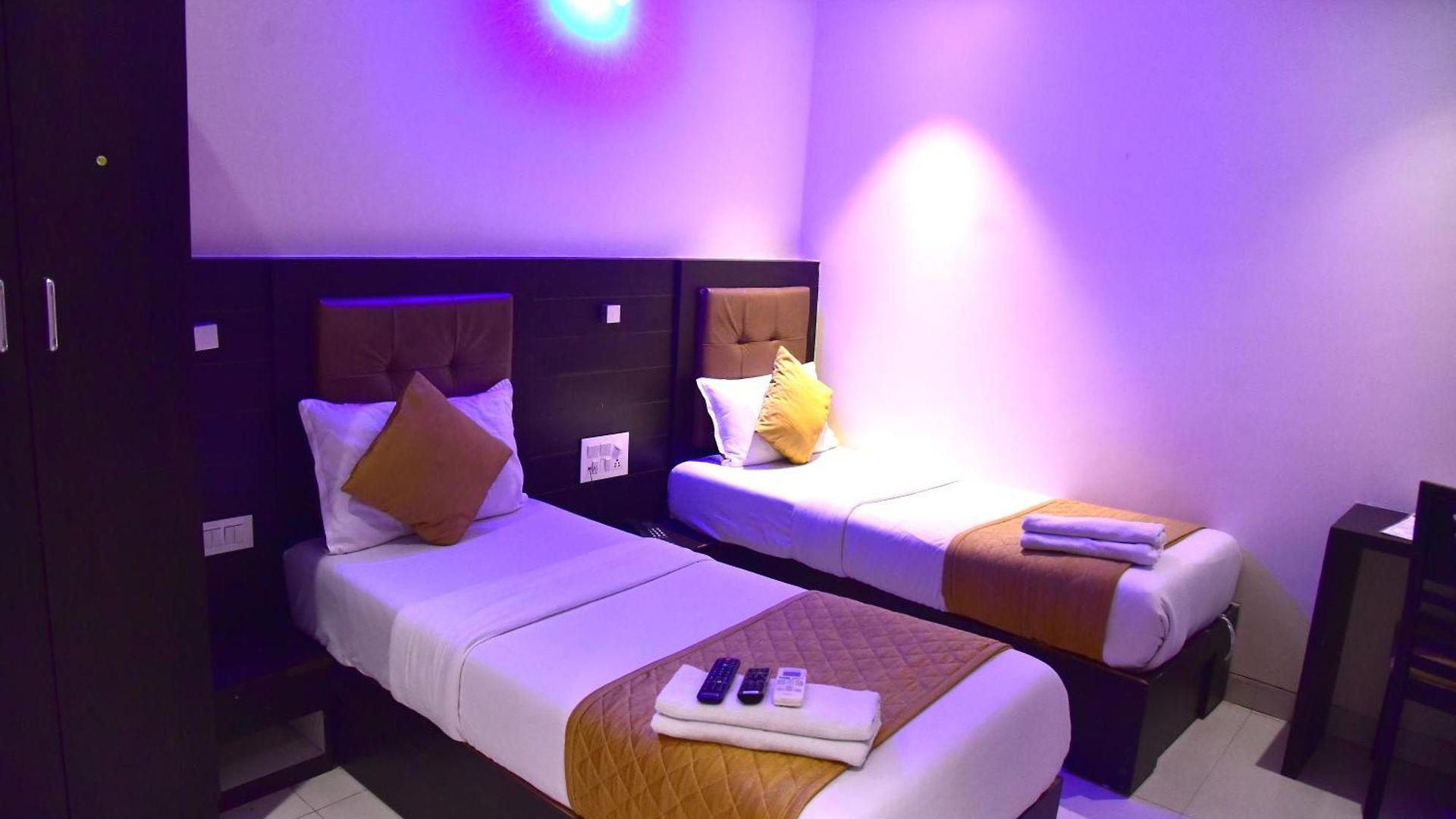 Hotel Embassy Mumbai