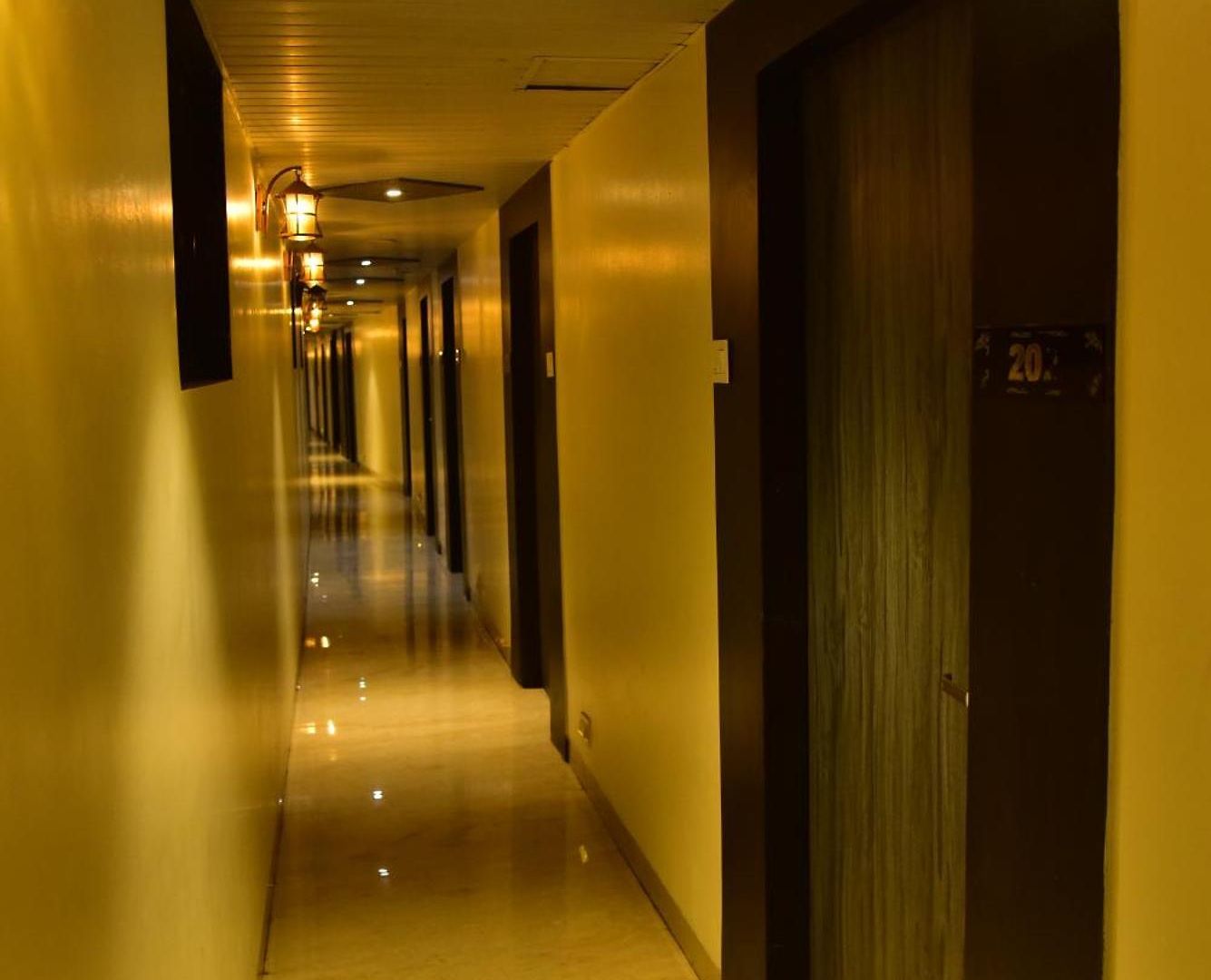 Hotel Embassy