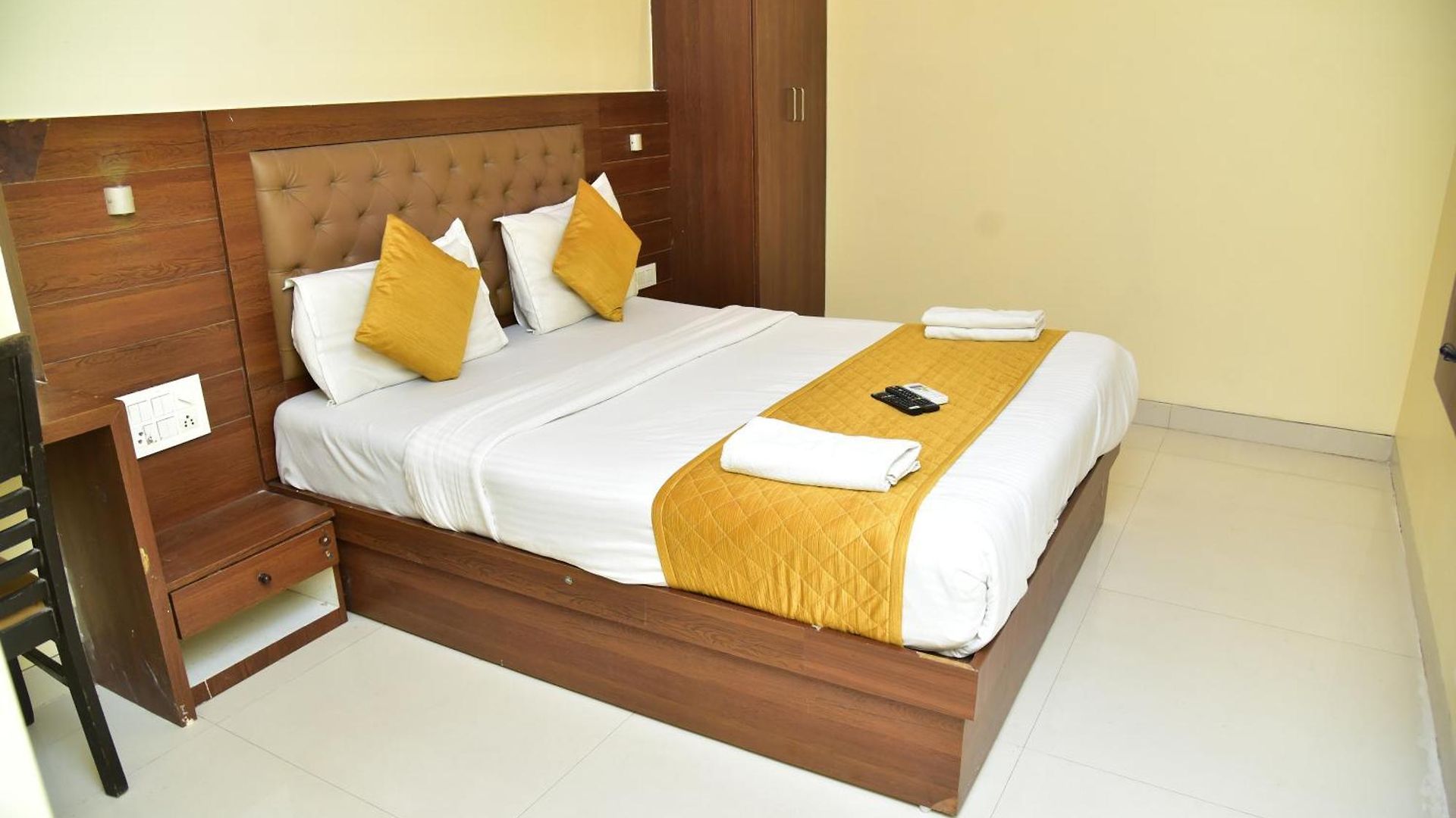 Hotel Embassy Mumbai