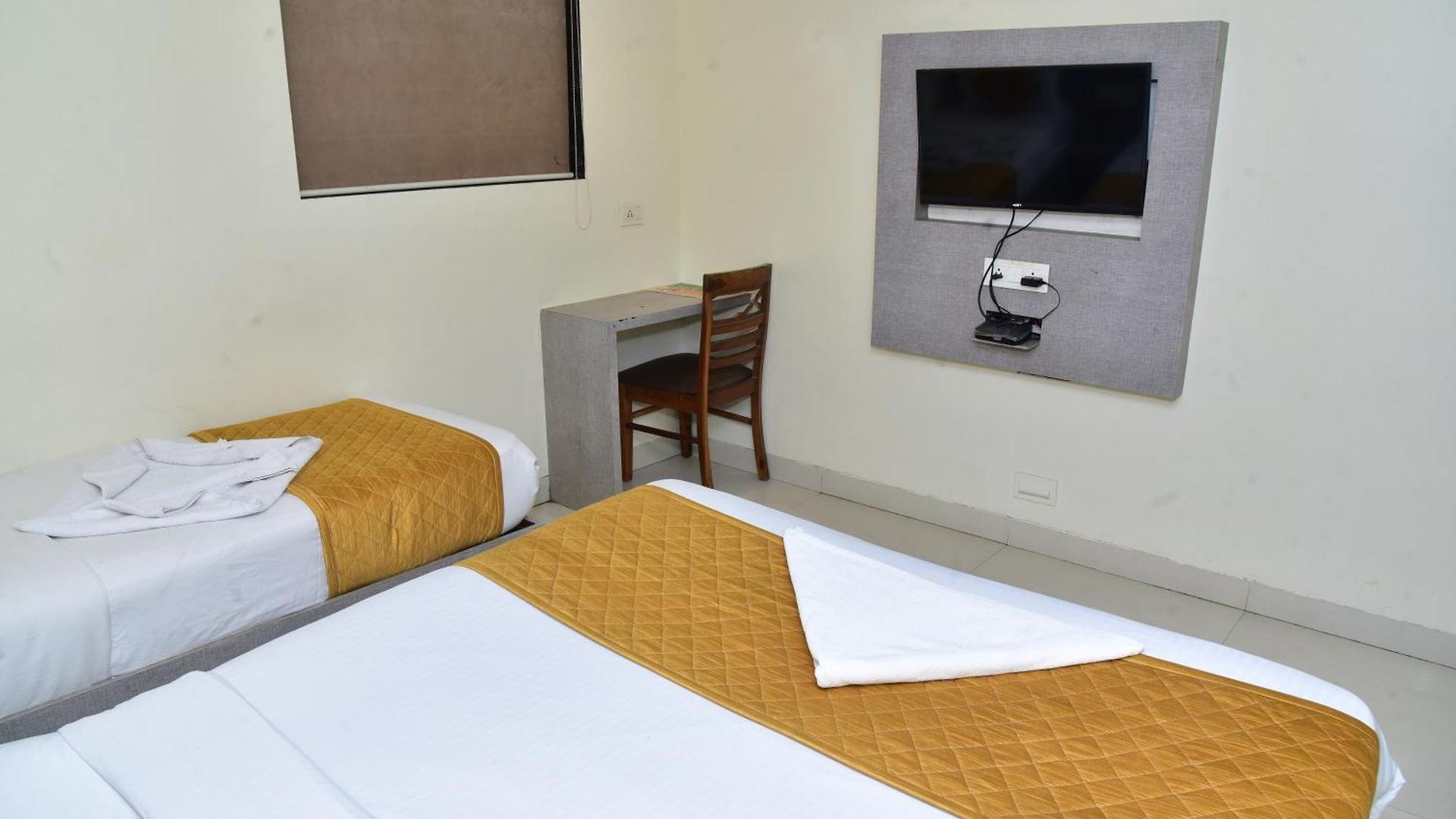 Hotel Embassy