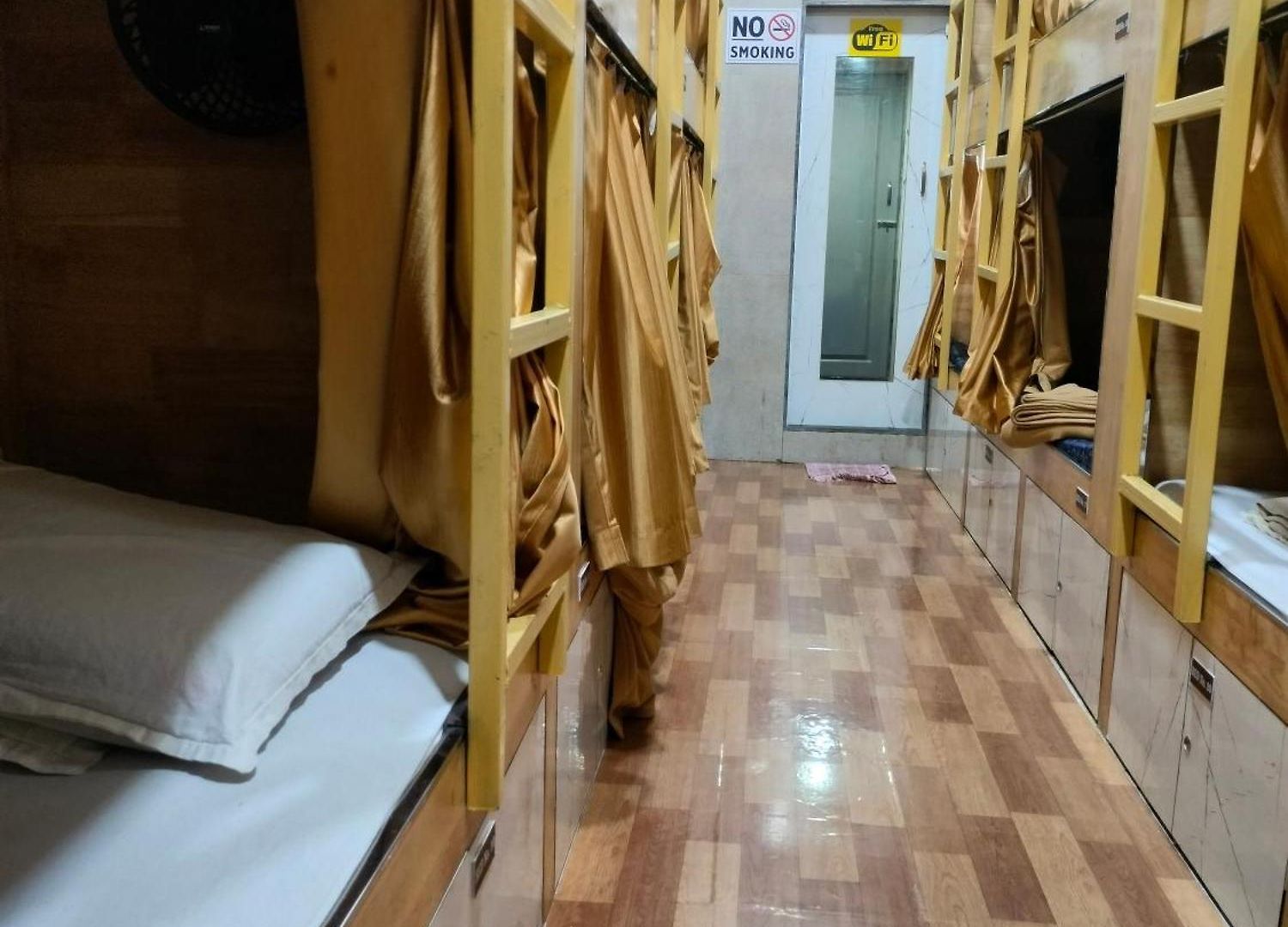 Breeze Bed Space Hostel