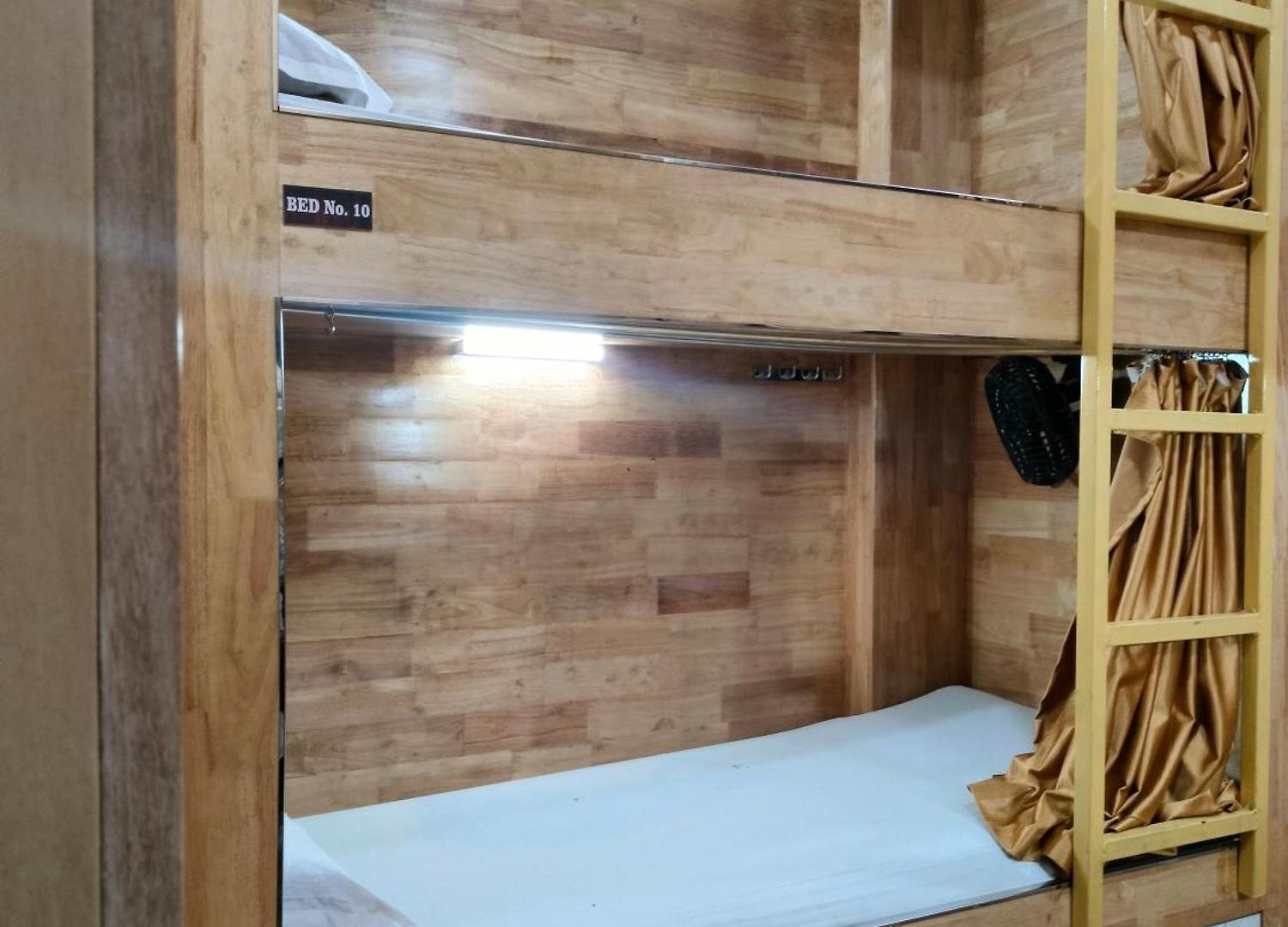 Hostel Breeze Bed Space *