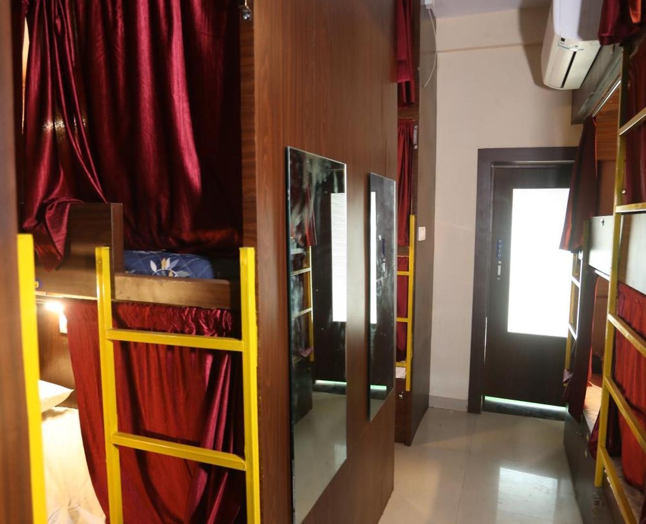 Hostel Mango Goregaon & Pg