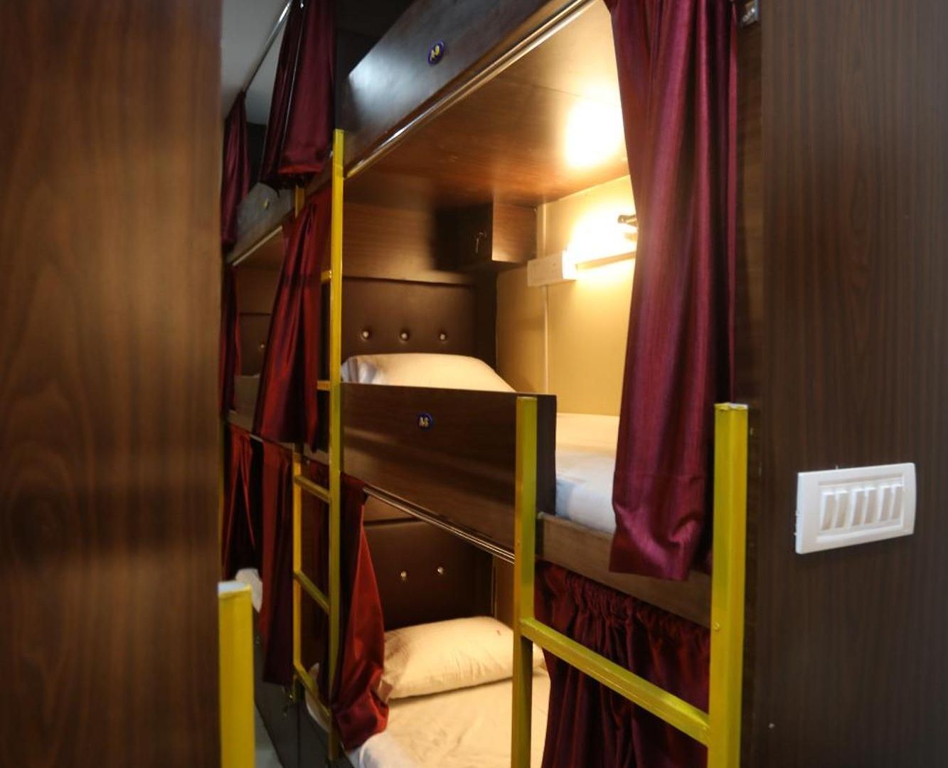 Hostel Mango Goregaon & Pg Mumbai
