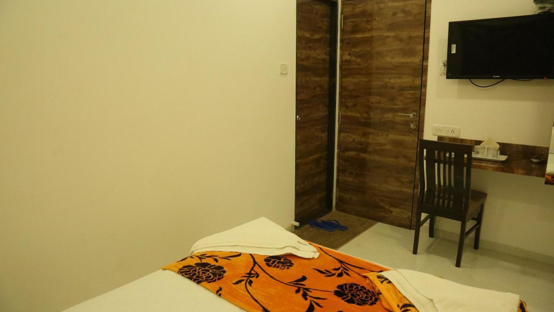 Hotel Magnum Airport T-2 Mumbai