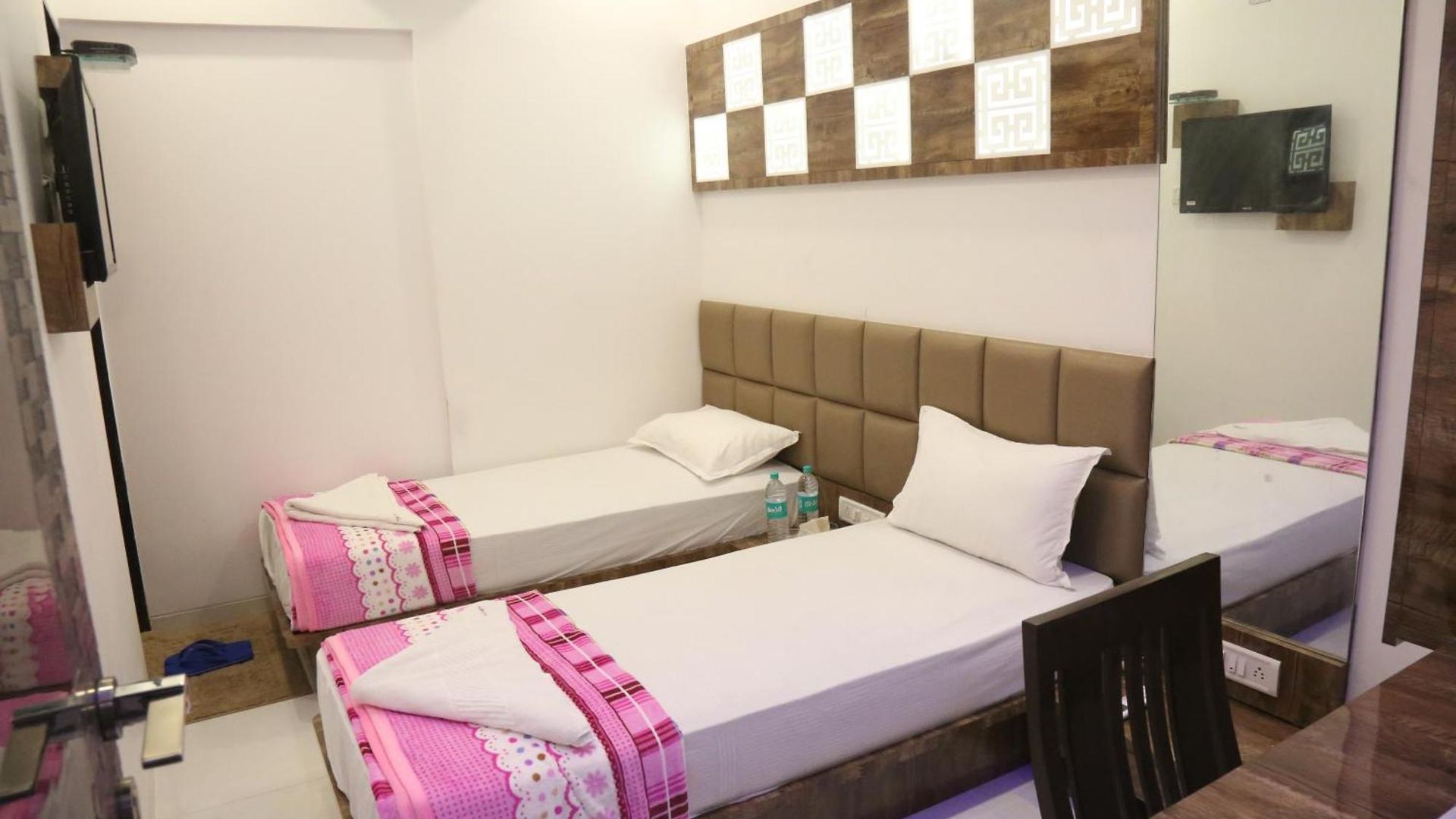 Magnum Airport T-2 Hotel Mumbai