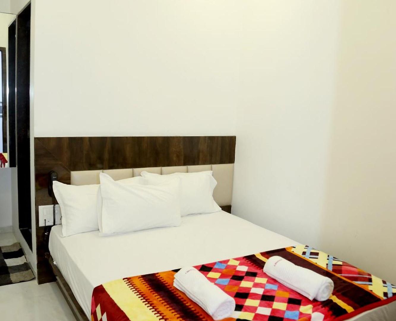 Magnum Airport T-2 Hotel Mumbai