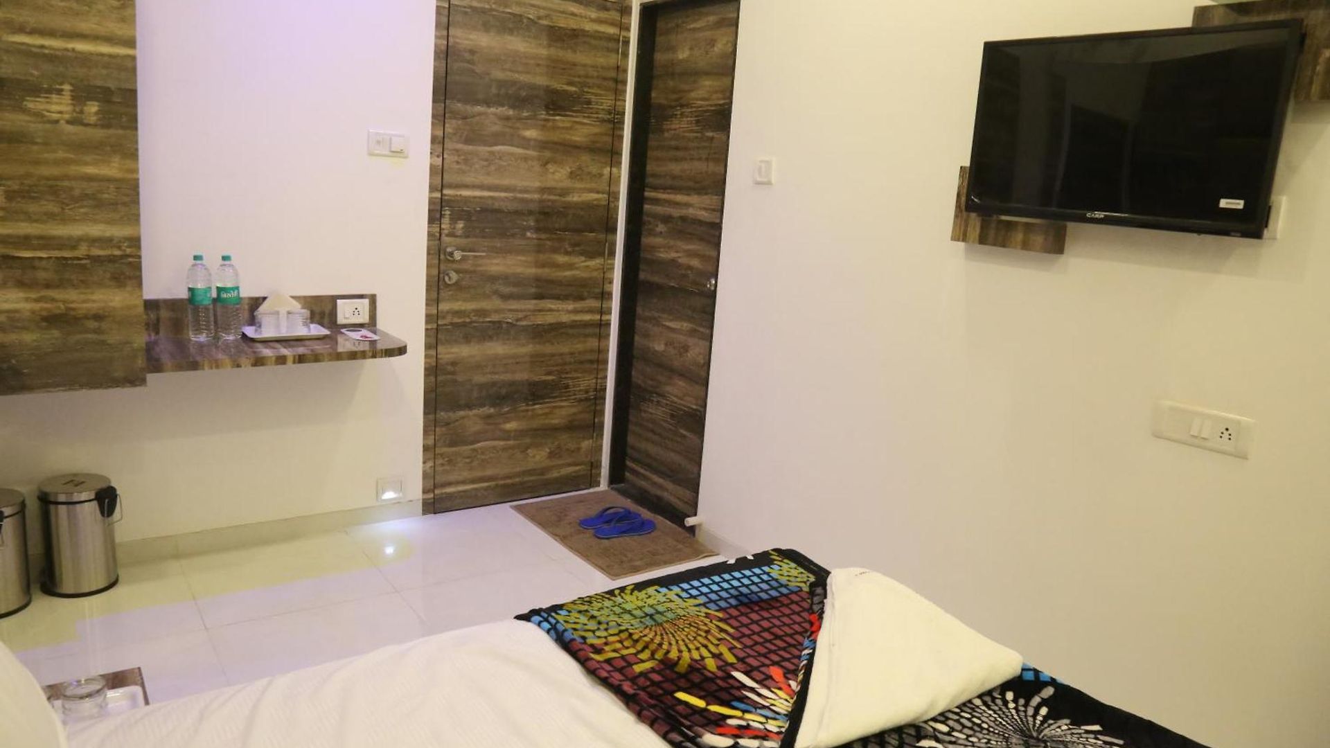 Hotel Magnum Airport T-2 Mumbai