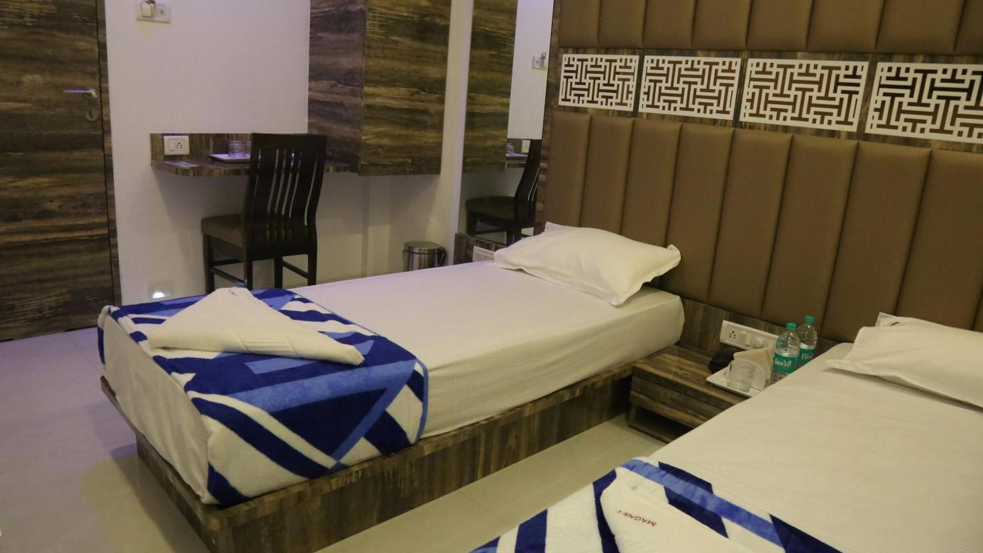 Magnum Airport T-2 Hotel Mumbai