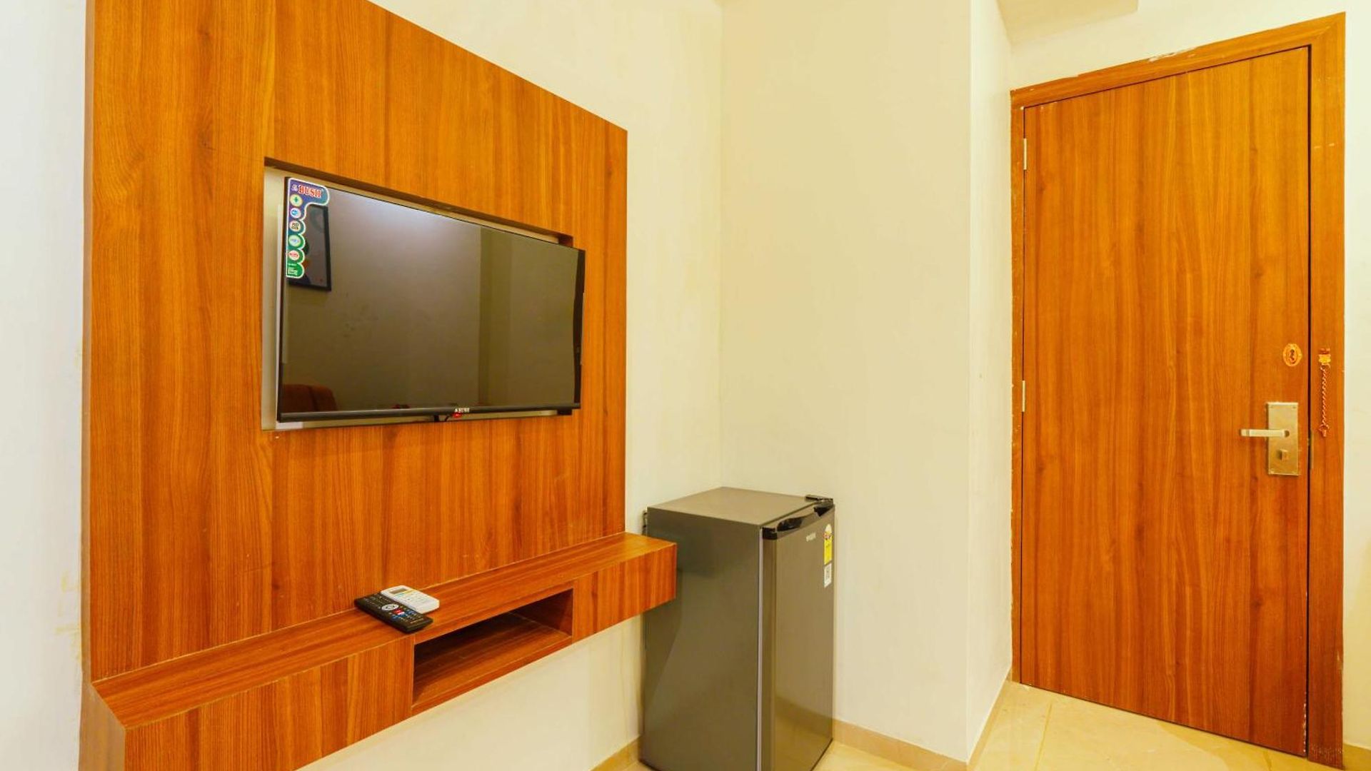 Hotel Treebo Palm Olive Mumbai