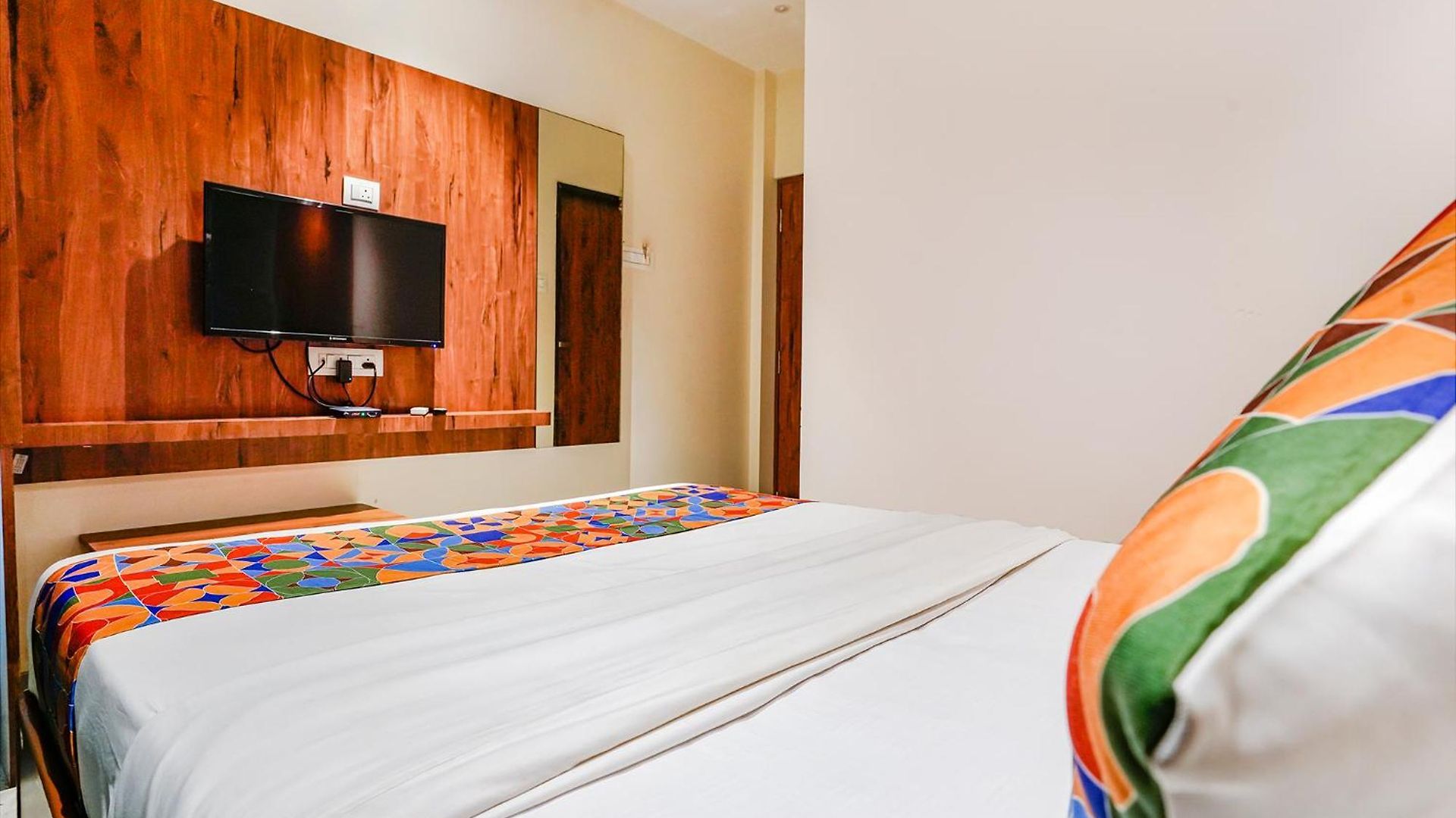 Hotel Fabhotel Utsav Residency Mumbai