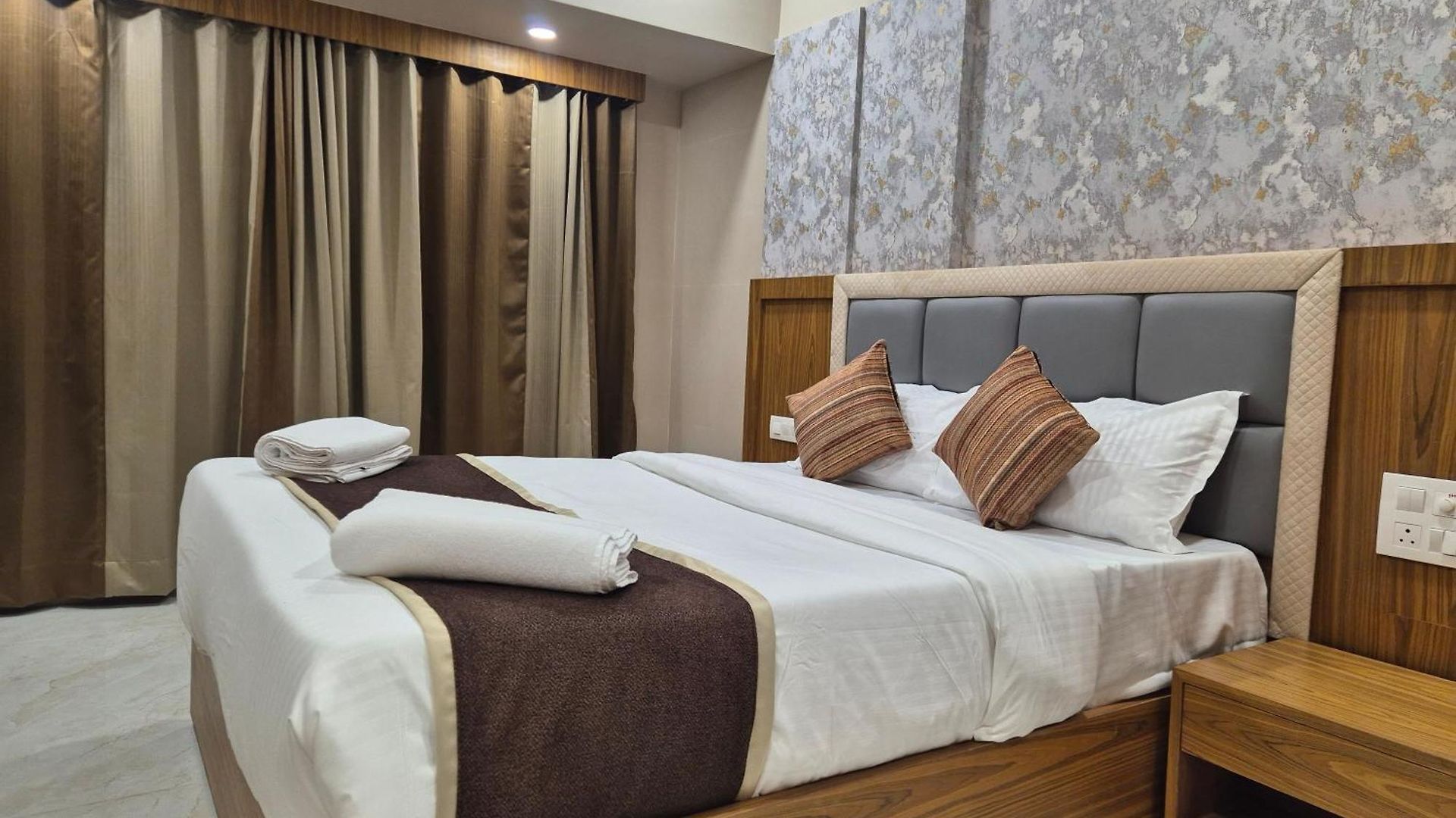Galaxy Bkc Hotel Mumbai