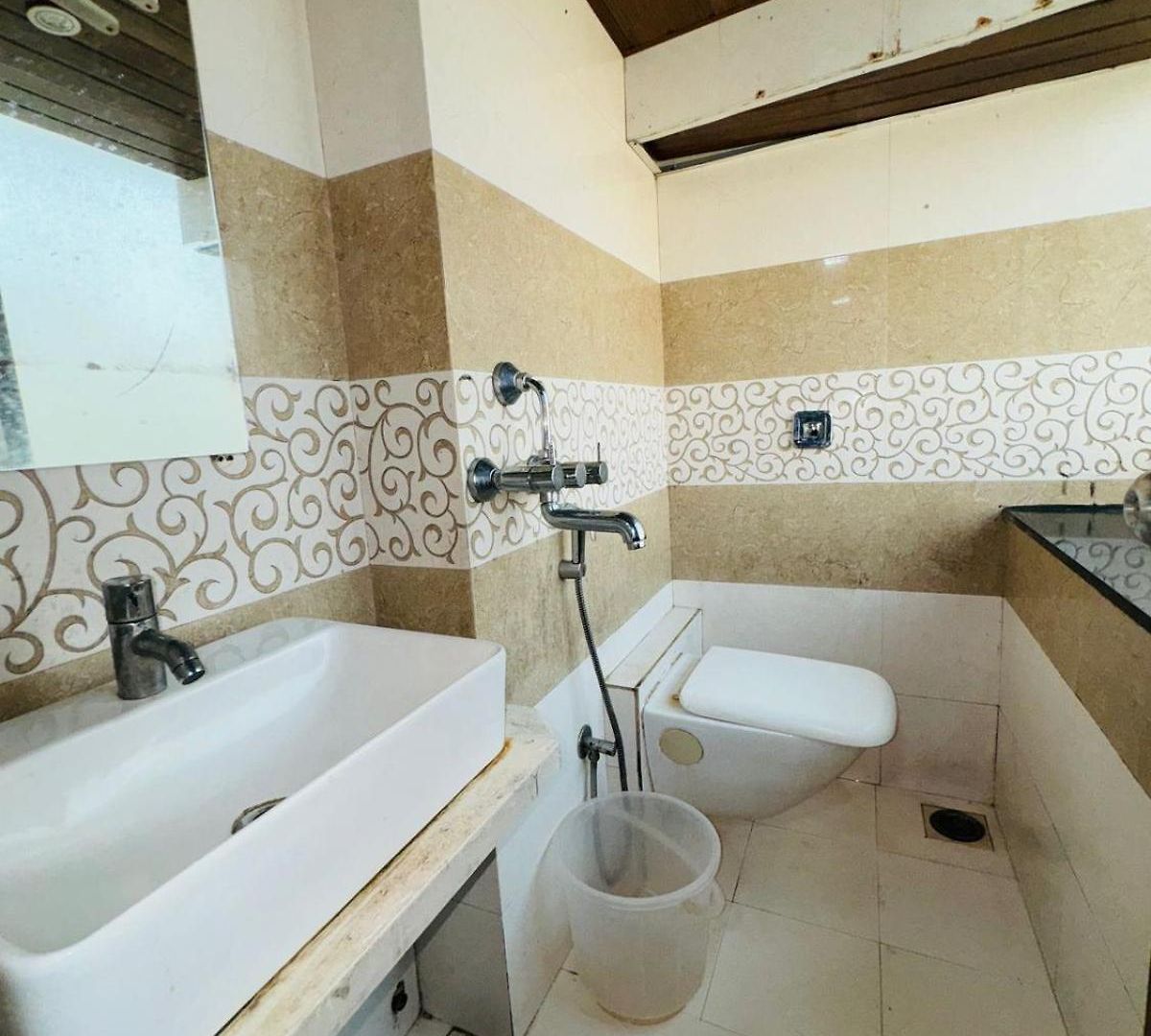 Artusinn Midc Andheri East 3*