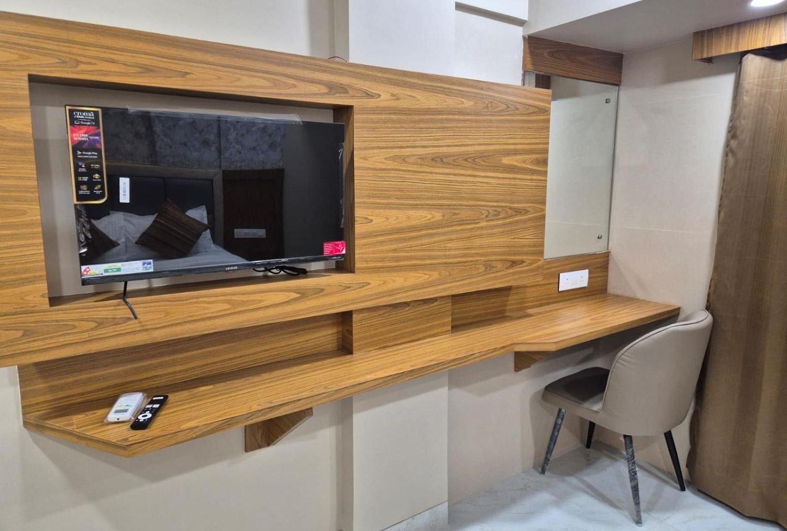 Hotel Galaxy Bkc Mumbai