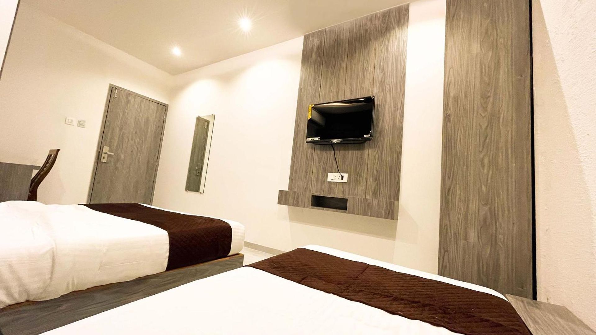 Grand Executive Hotel