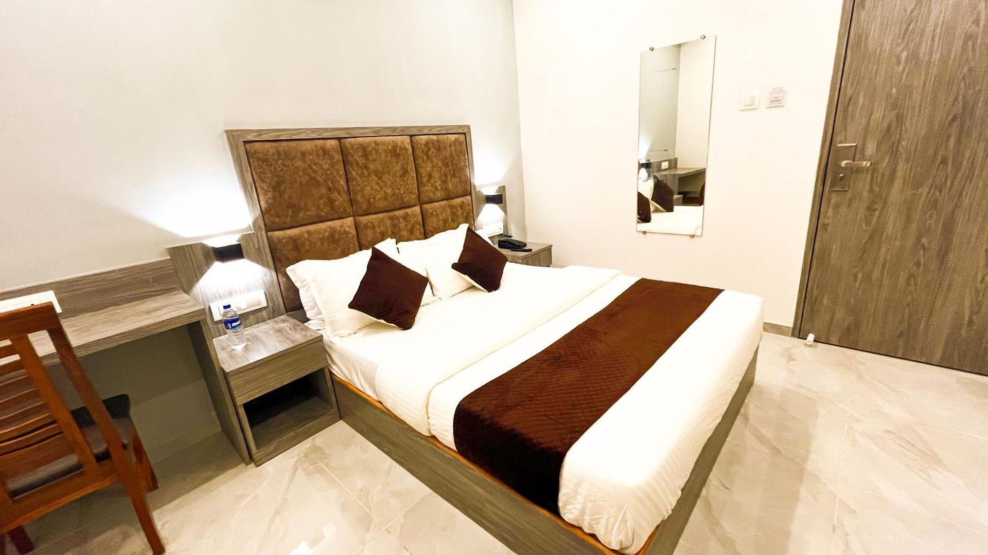 Grand Executive 2*
