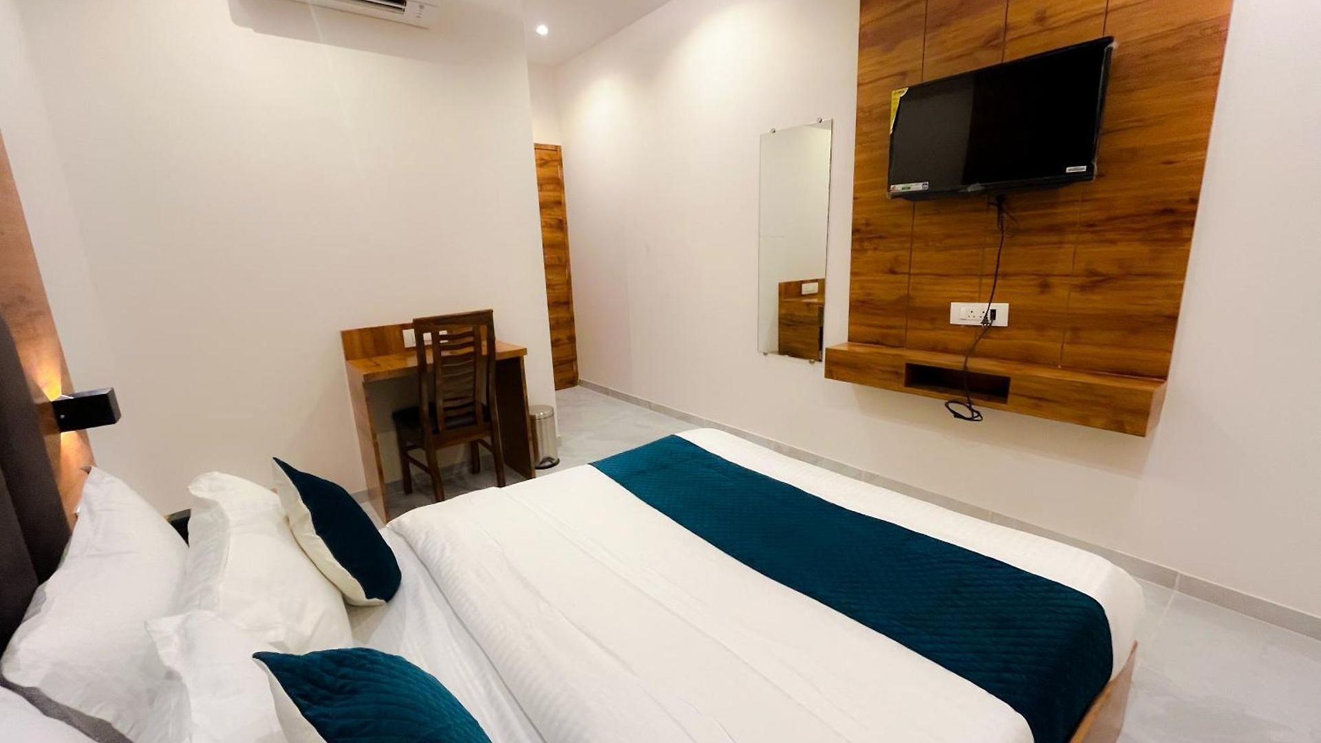 Grand Executive Mumbai