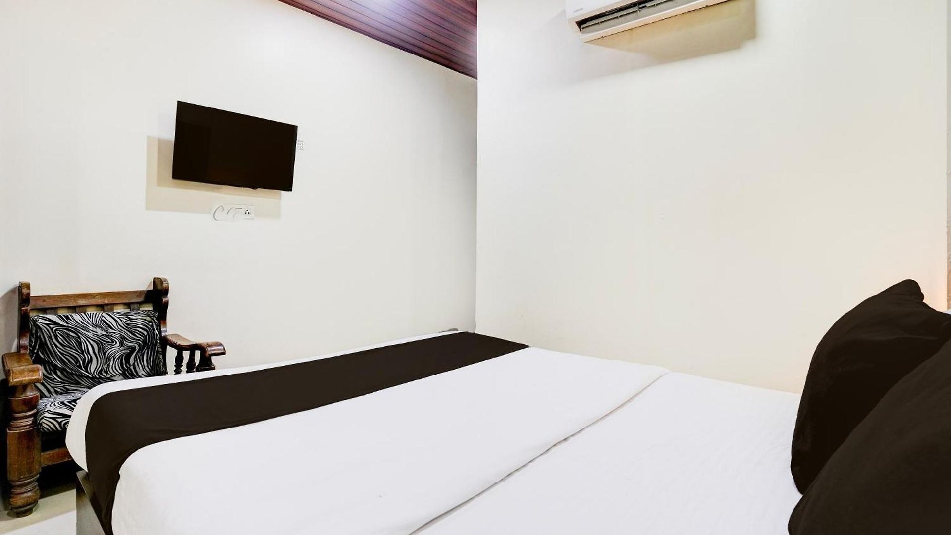 Hotel Golden Sagar - Kurla Hotel Mumbai