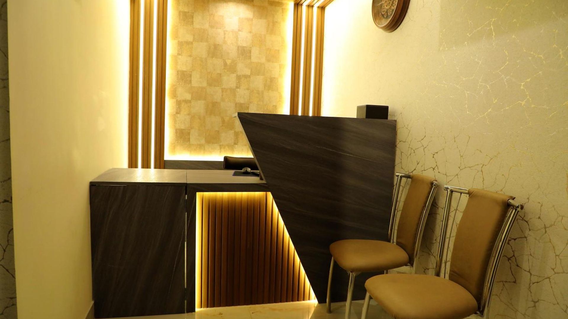 Bellamont Hotel 2*